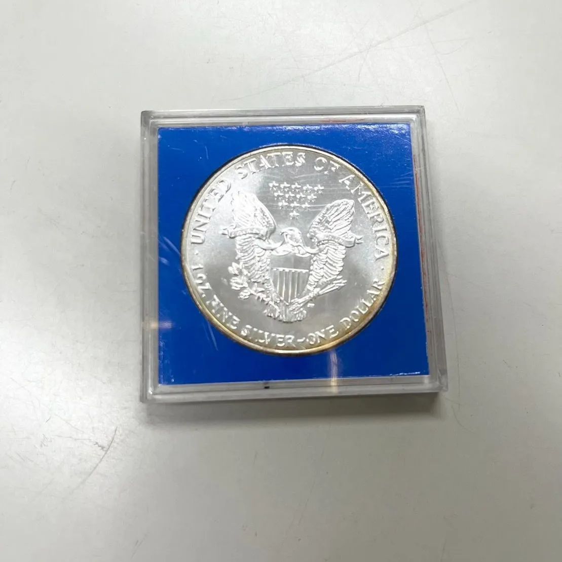 アメリカ 1ドル イーグル銀貨 田中貴金属ケース入り 貨幣