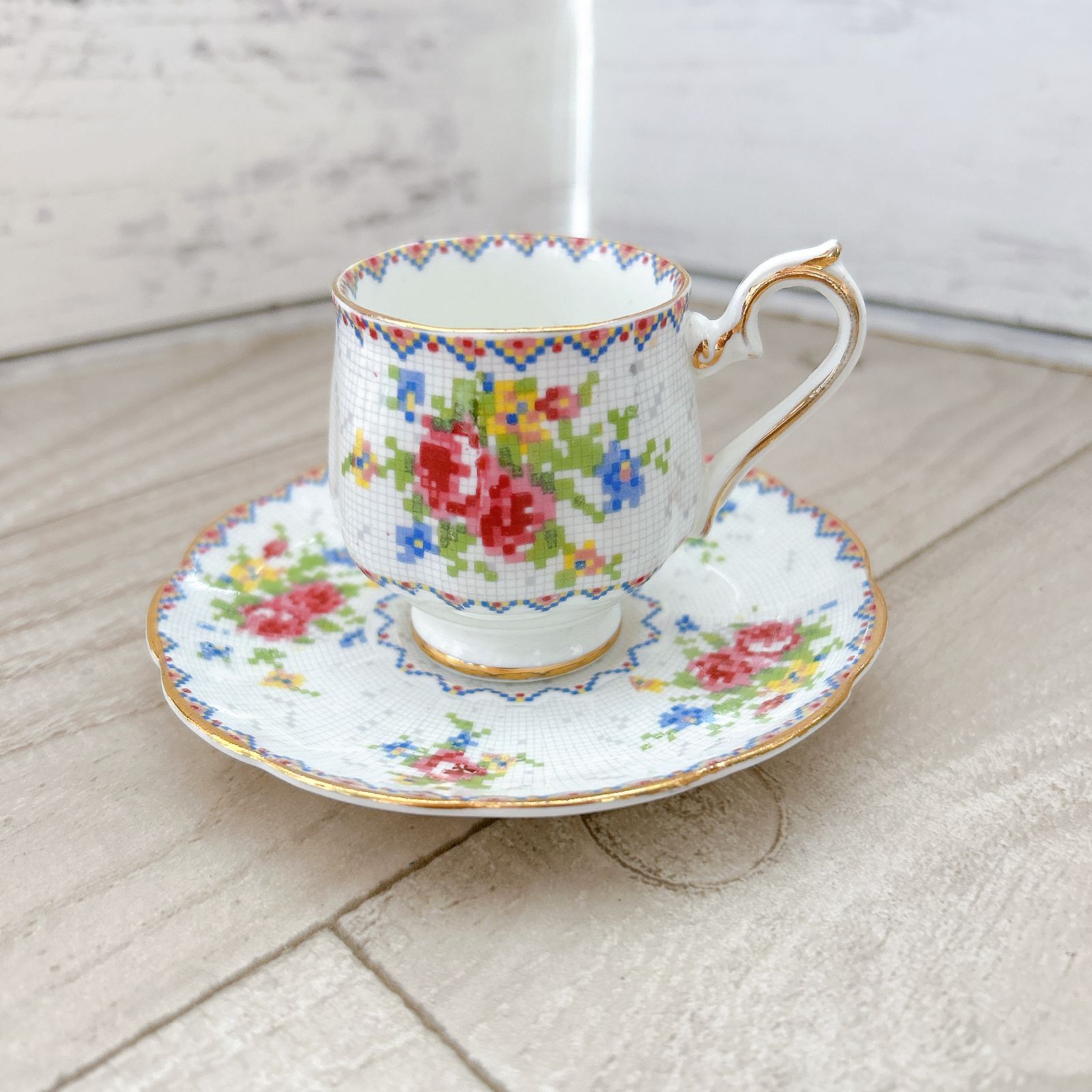 廃盤品】ROYAL ALBERT ロイヤルアルバート プチポワン カップ