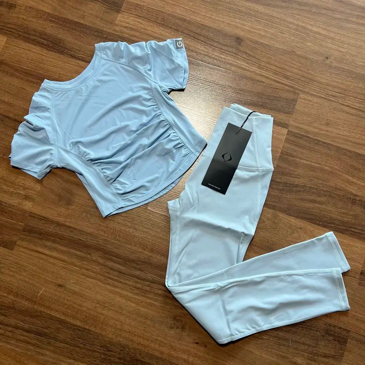 新品 シャーリングトップ+レギンス セット S SUKALAフラワー