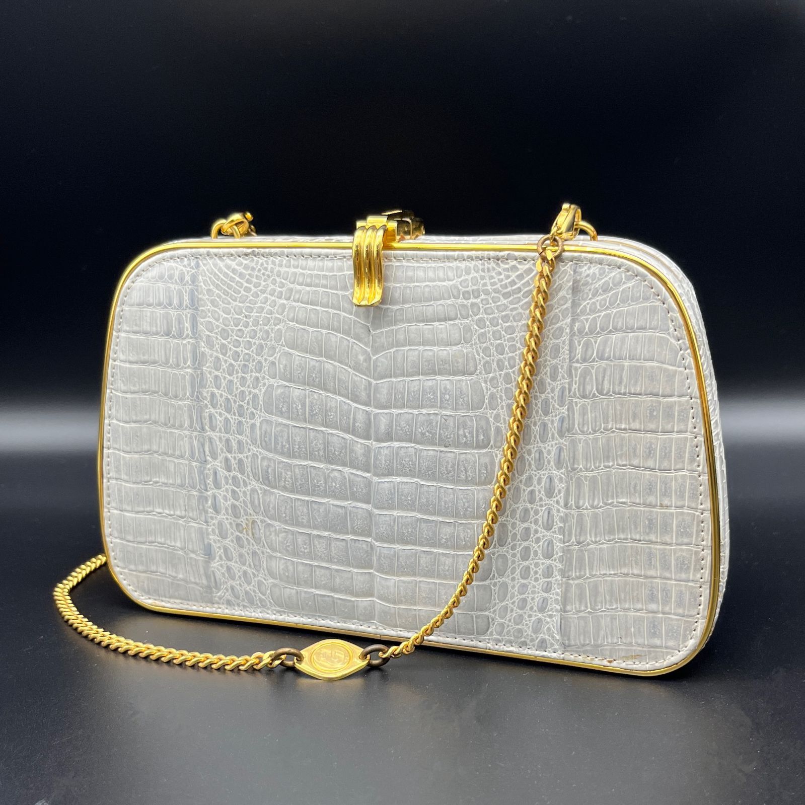 中古】美品 VALENTINO GARAVANI 重々しく ヴァレンティノ ロゴ レザー  