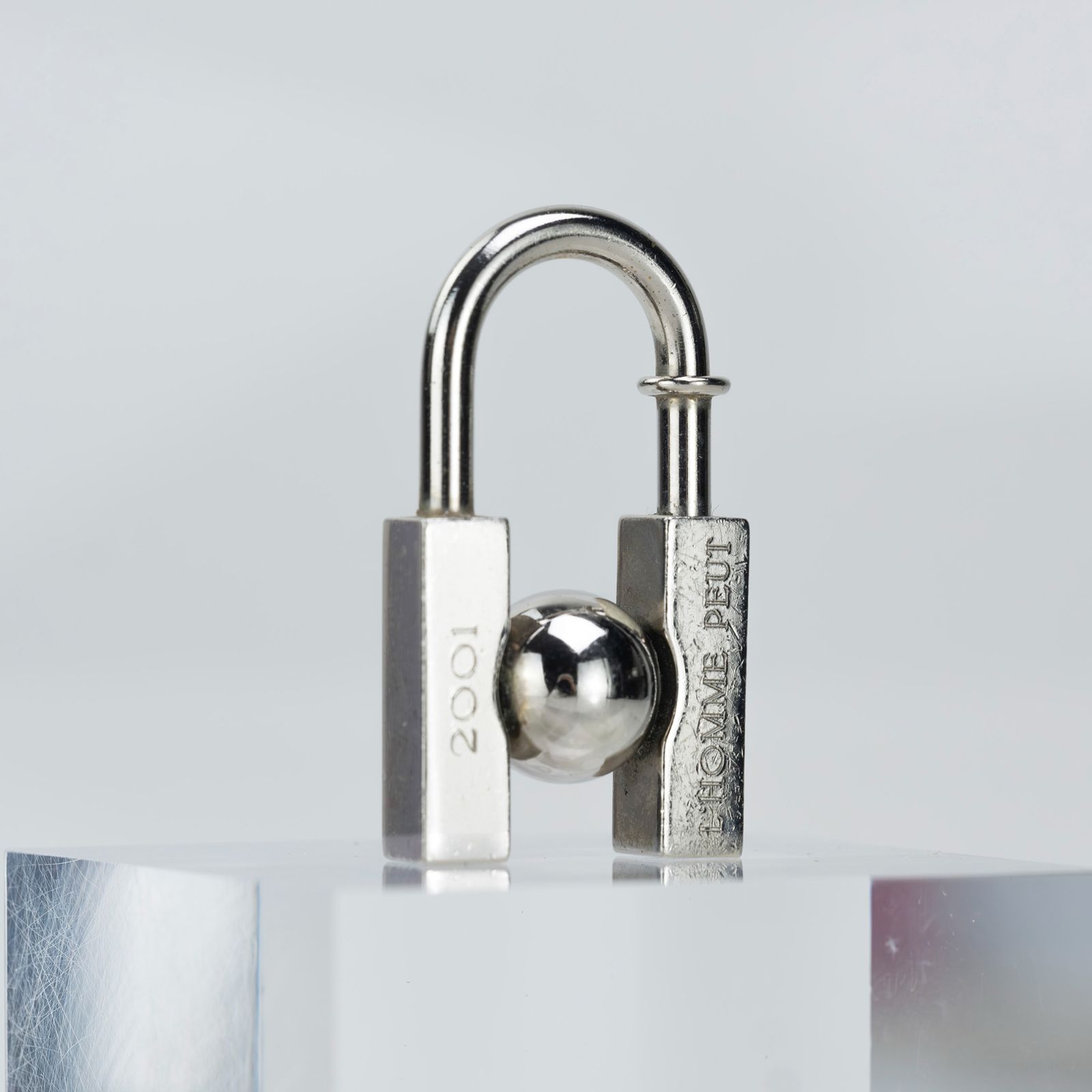 エルメス HERMES カデナチャーム 2001年 限定品 「L