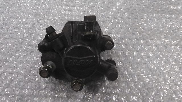 アドレス125　DT11A-103xxx　の　ブレーキキャリパー:#1717736990
