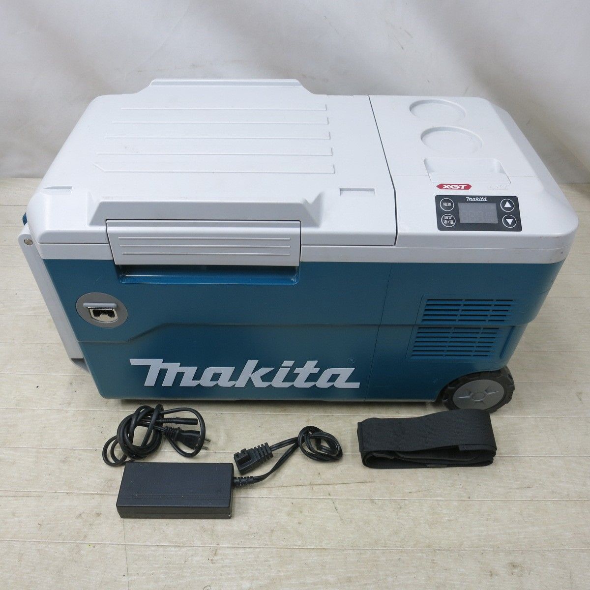 [送料無料] makita マキタ 充電式保冷温庫 CW001G 容量20L ACアダプタ付き クーラーボックス