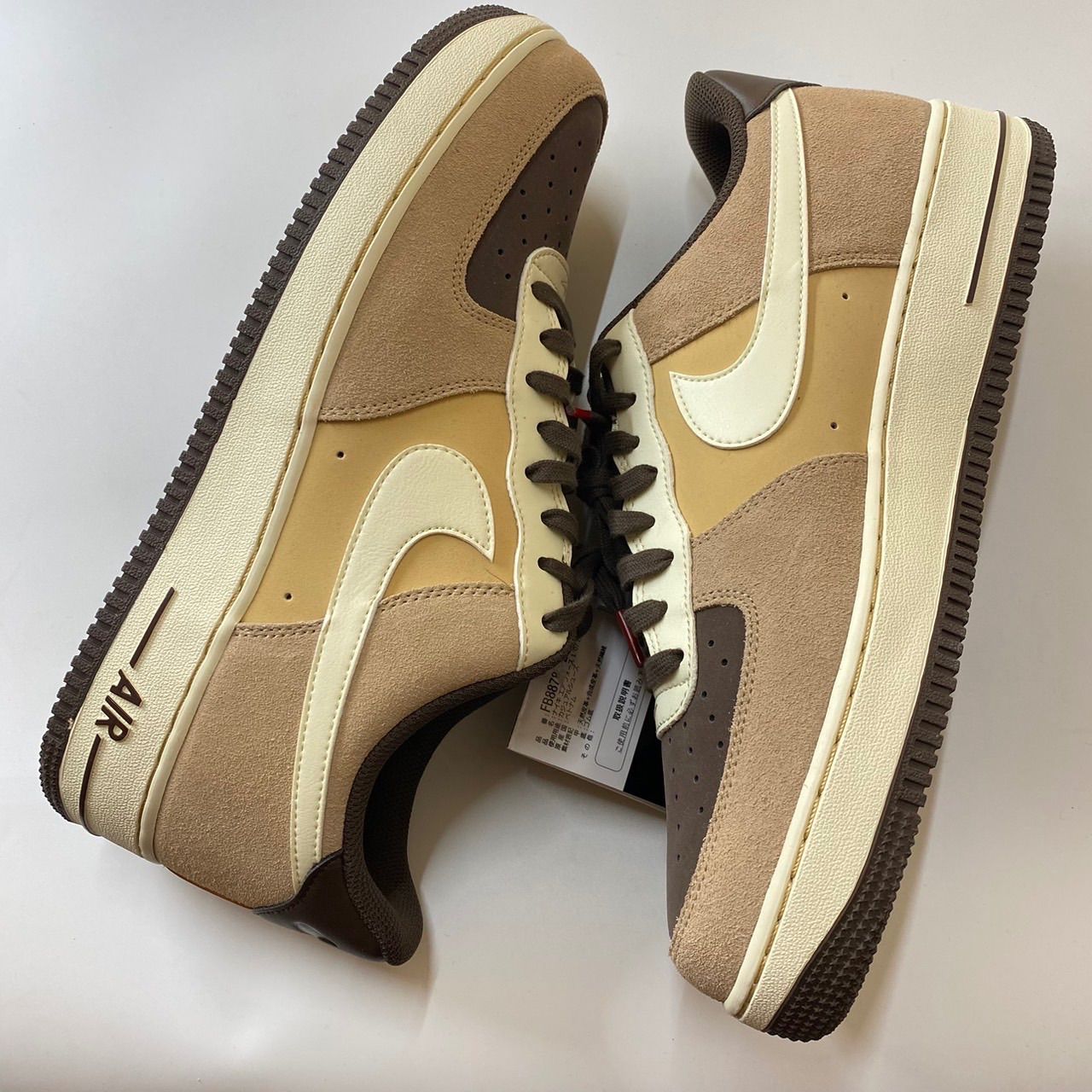 NIKE AIR FORCE 1 