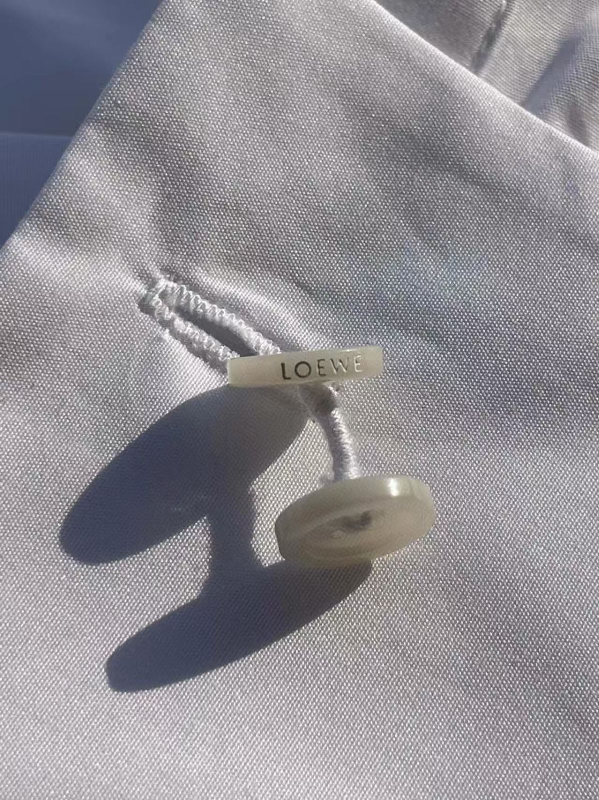 ホワイト