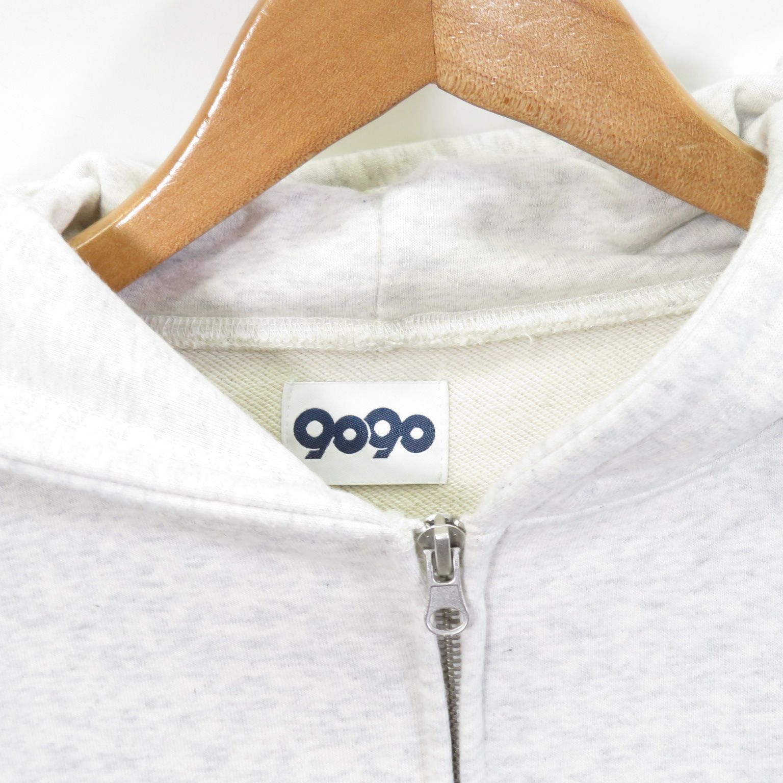 9090　パーカー　ホワイト 9090 NINETY NINETY キングロゴ フーディー スウェット ジップ