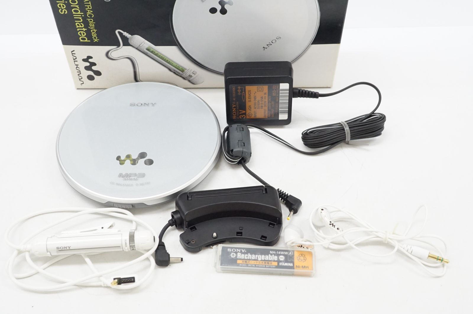 WALKMAN D-NE730