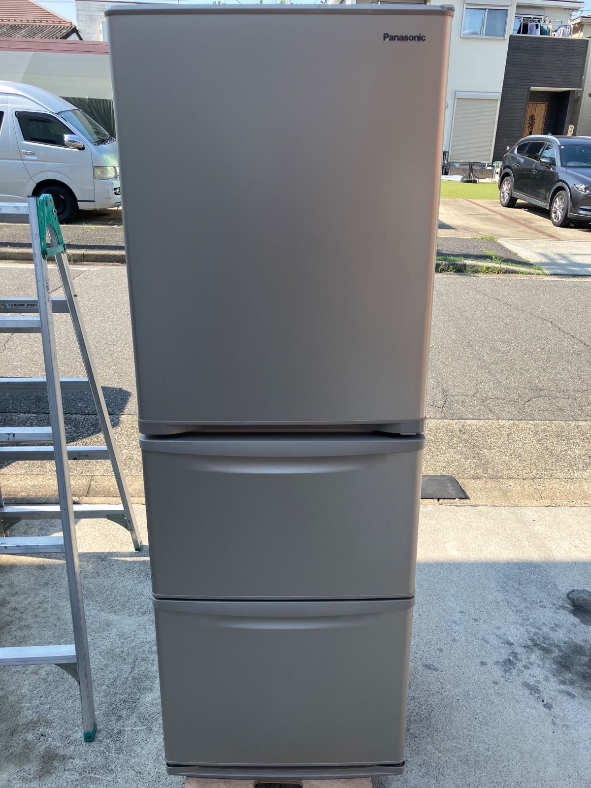 Panasonic 2021年製 パナソニック ノンフロン冷凍冷蔵庫 スリードア 3