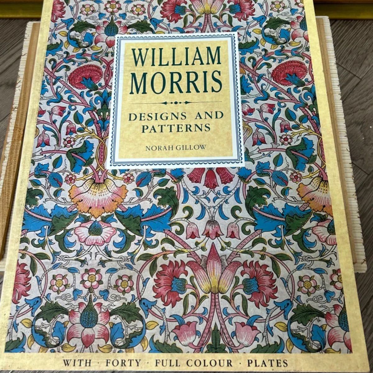 ウィリアム・モリス William Morris パターン 本 洋書 ヴィジュアル 