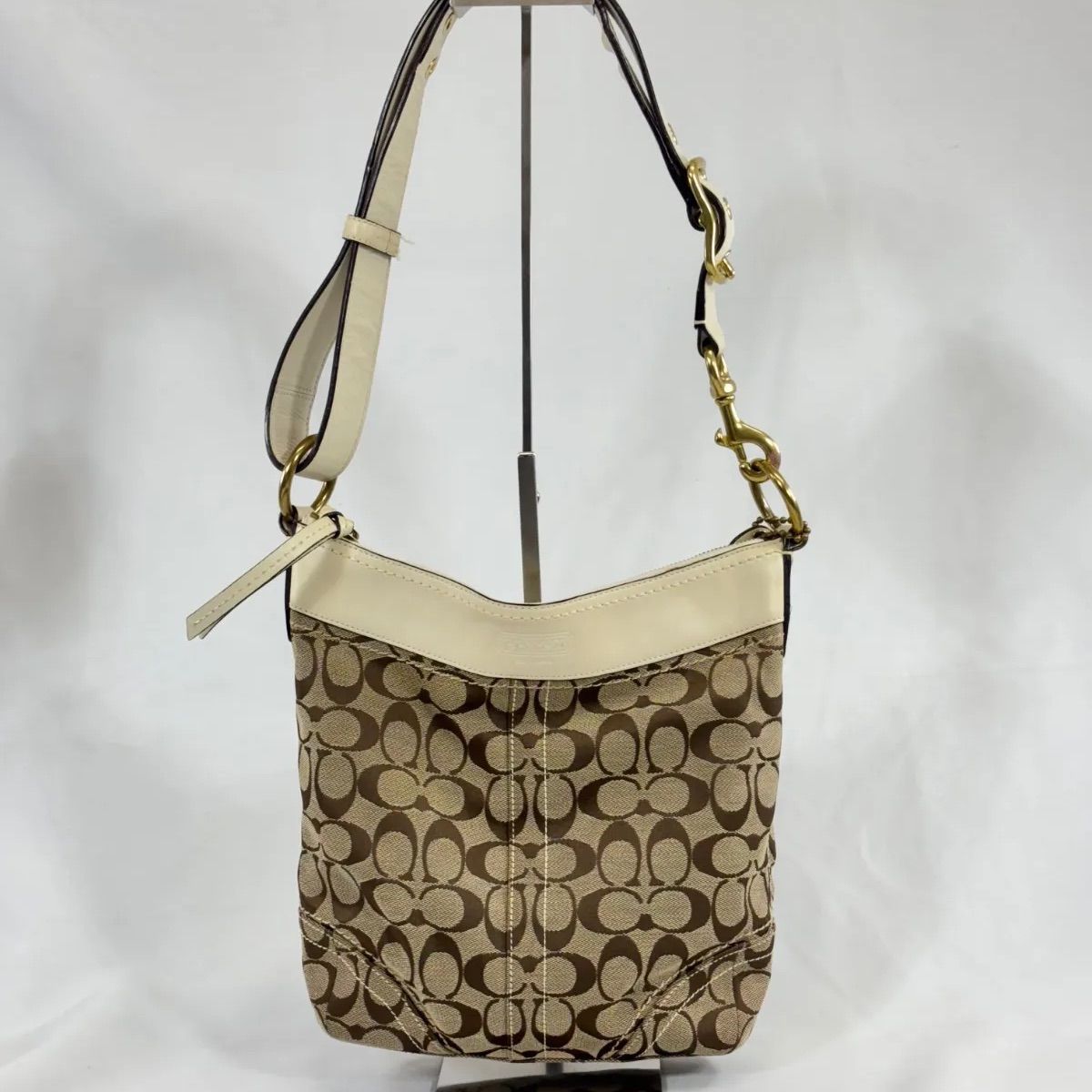 美品】 COACH コーチ シグネチャー レザー 本革 ショルダーバッグ