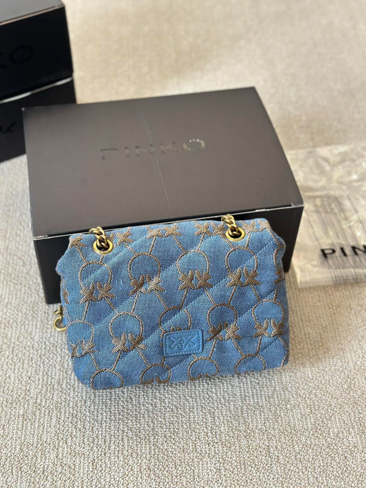 PINKO デニムバッジバッグ