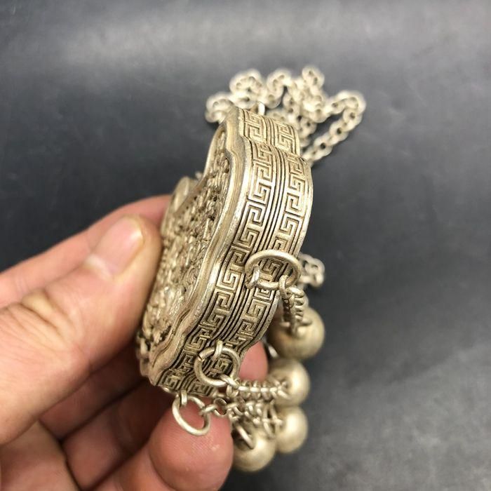銅細工 金麒麟銅皿 皿 装飾品 工芸品 美術品 置物 銅 細工 麒麟送子 長命富貴鎖 装飾品 工芸品 美術品 置物 - メルカリ