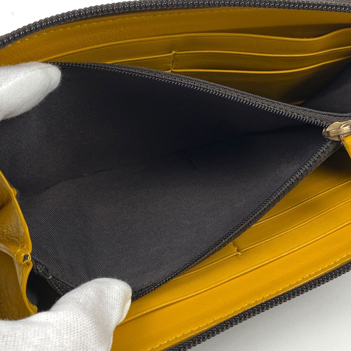 ✨美品✨　FENDI 長財布　ズッカ　ズッキーノ　ラウンドファスナー 楽天市場】【財布】FENDI フェンディ ズッカ柄 ラウンド