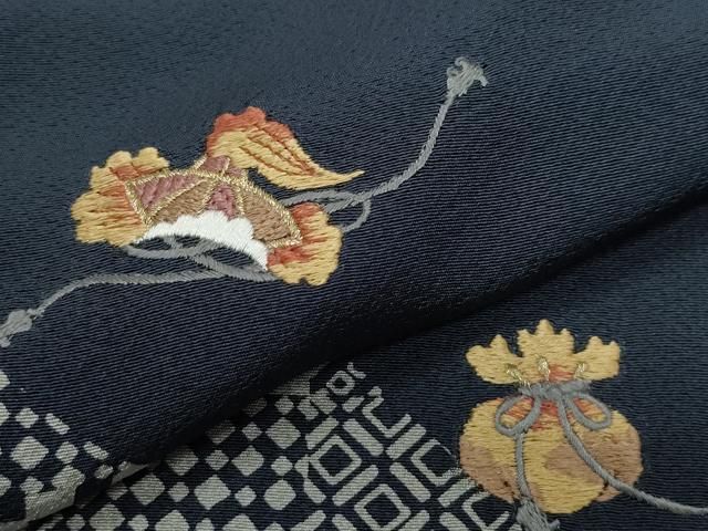 刺繍 宝尽くし文