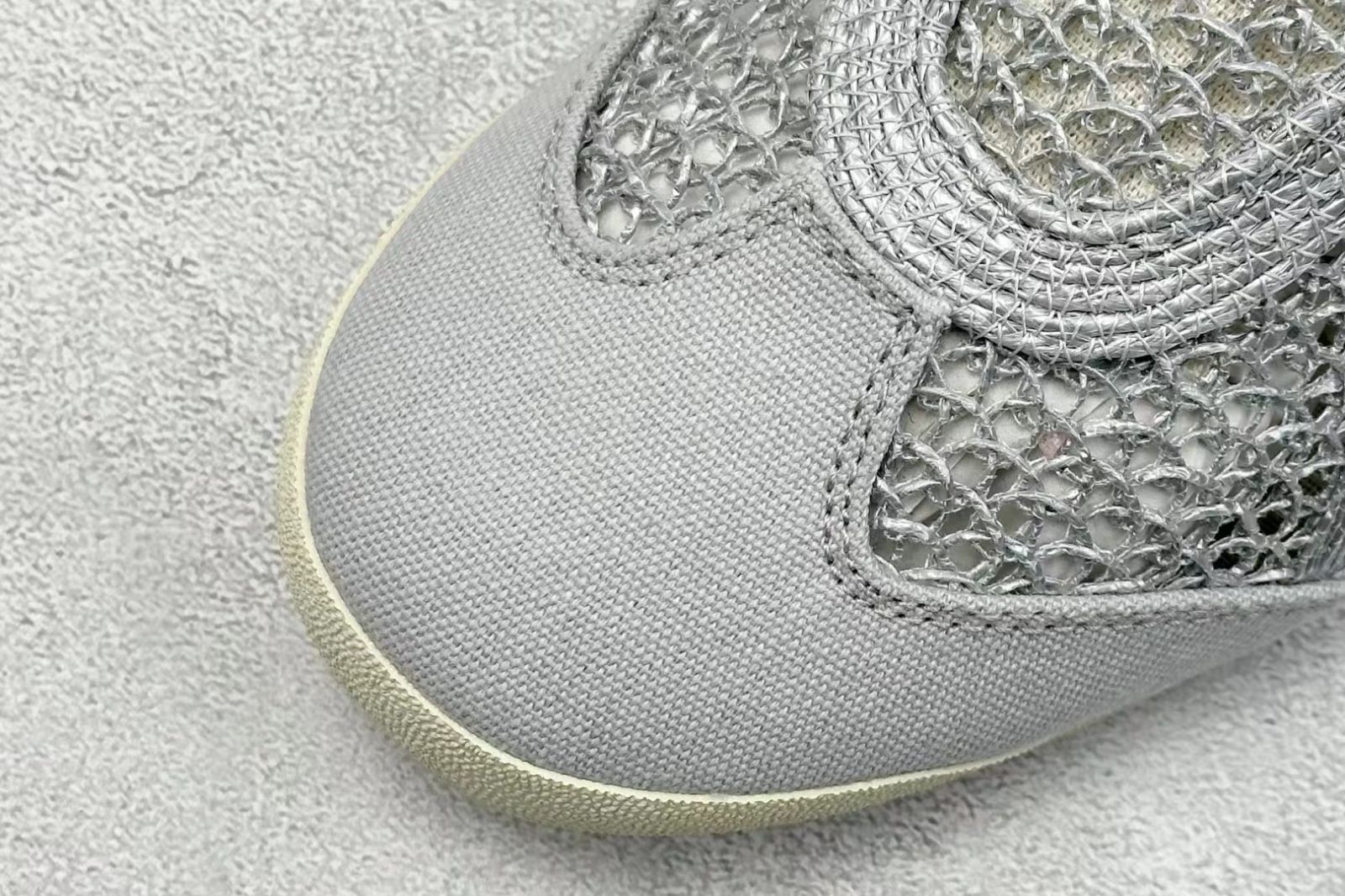 オニツカタイガー ミュール