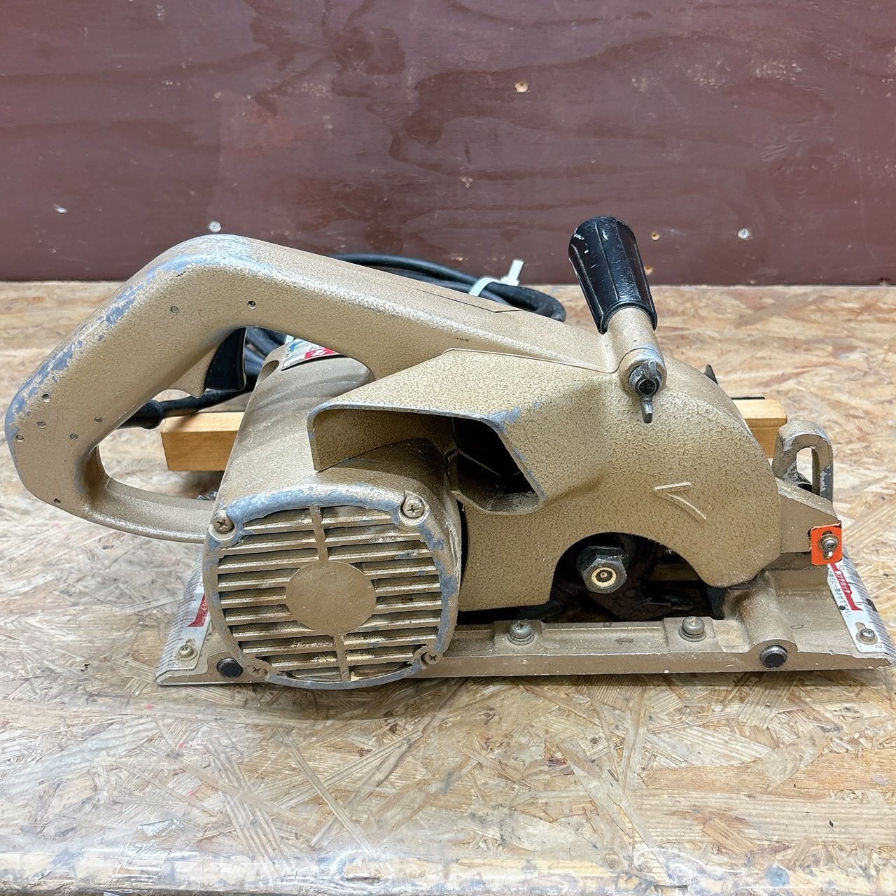 マキタ溝切り3800N-A 中古品 makita マキタ 仕上ミゾキリ 3800N-A 