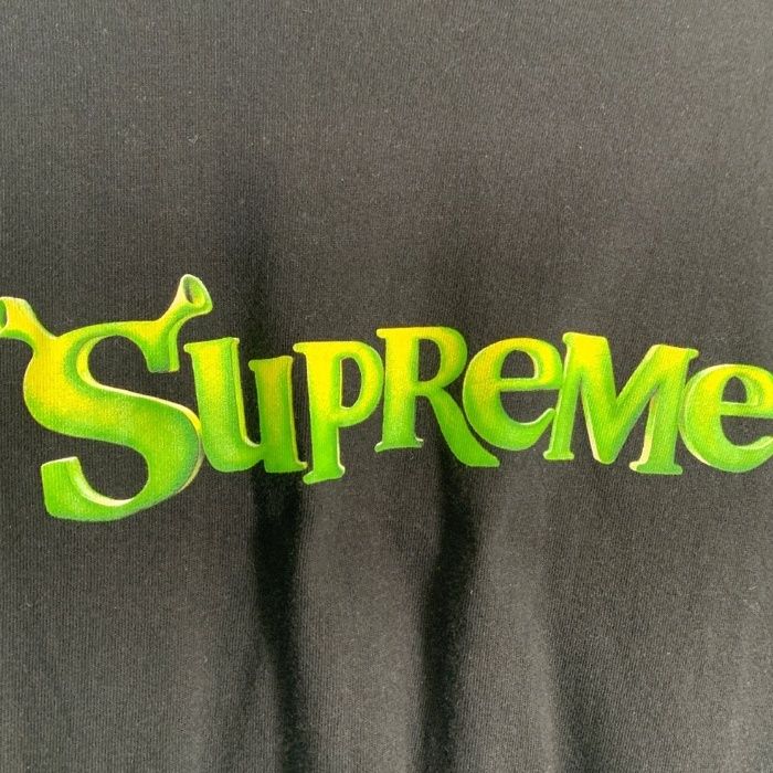 Supreme - KAWS Chalk Logo Tee - UG.SHAFT