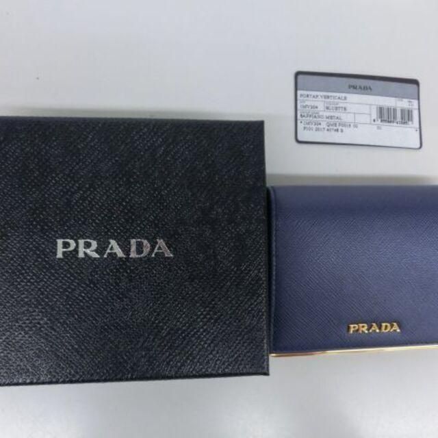 残り一つ新品 PRADA SAFFIANOゴールドプレート付二つ折コンパクト財布