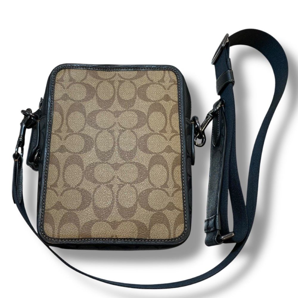 【新品】コーチ　サリバンフラップクロスボディブロックドシグネチャー キャンバス COACH OUTLET｜【公式】サリバン フラップ クロスボディ バッグ