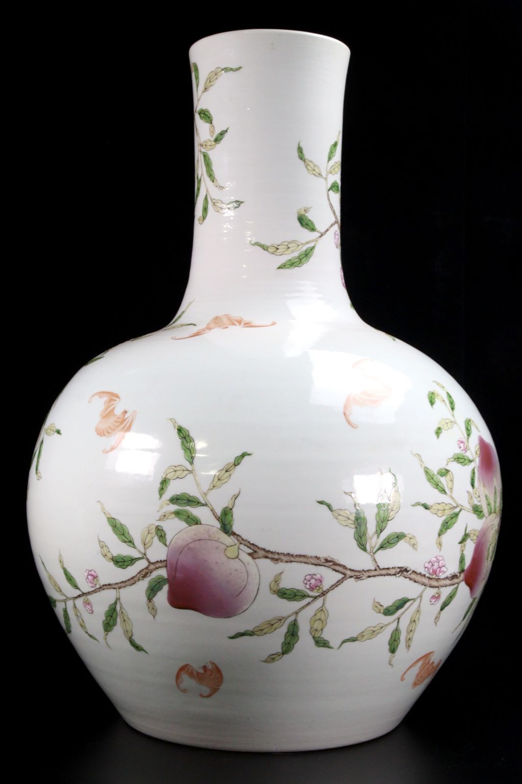 大清乾隆年製 粉彩桃絵天球瓶 特大61cm 唐物 骨董 古美術 楾 A405NHYA 