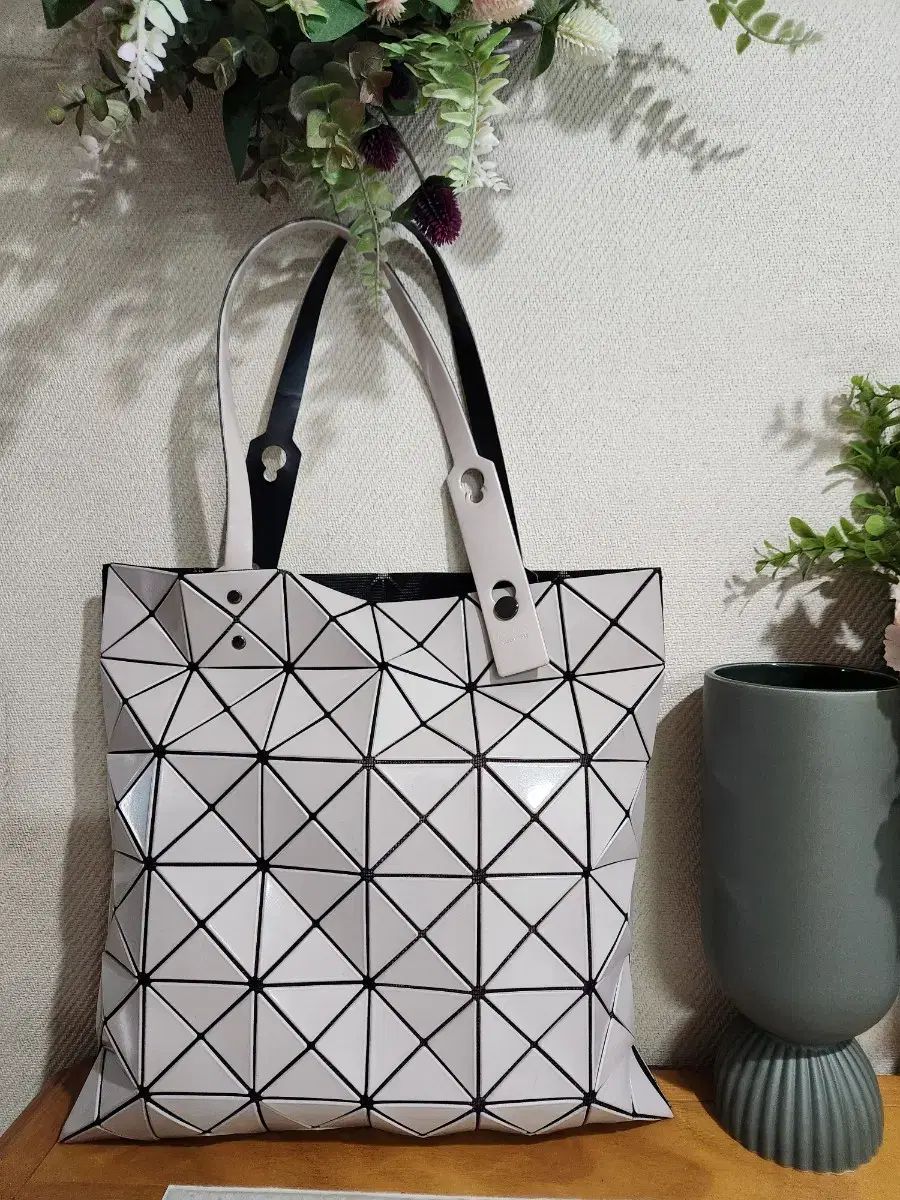 本物) イセイミヤケ BAO BAO ISSEY MIYAKE(バオバオイッセイミヤケ 