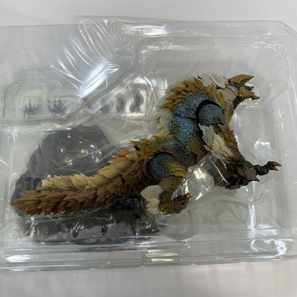 モンスターアーツ　ジンオウガ　中古 中古】開封)BANDAI S.H.MonsterArts ジンオウガ フィギュア