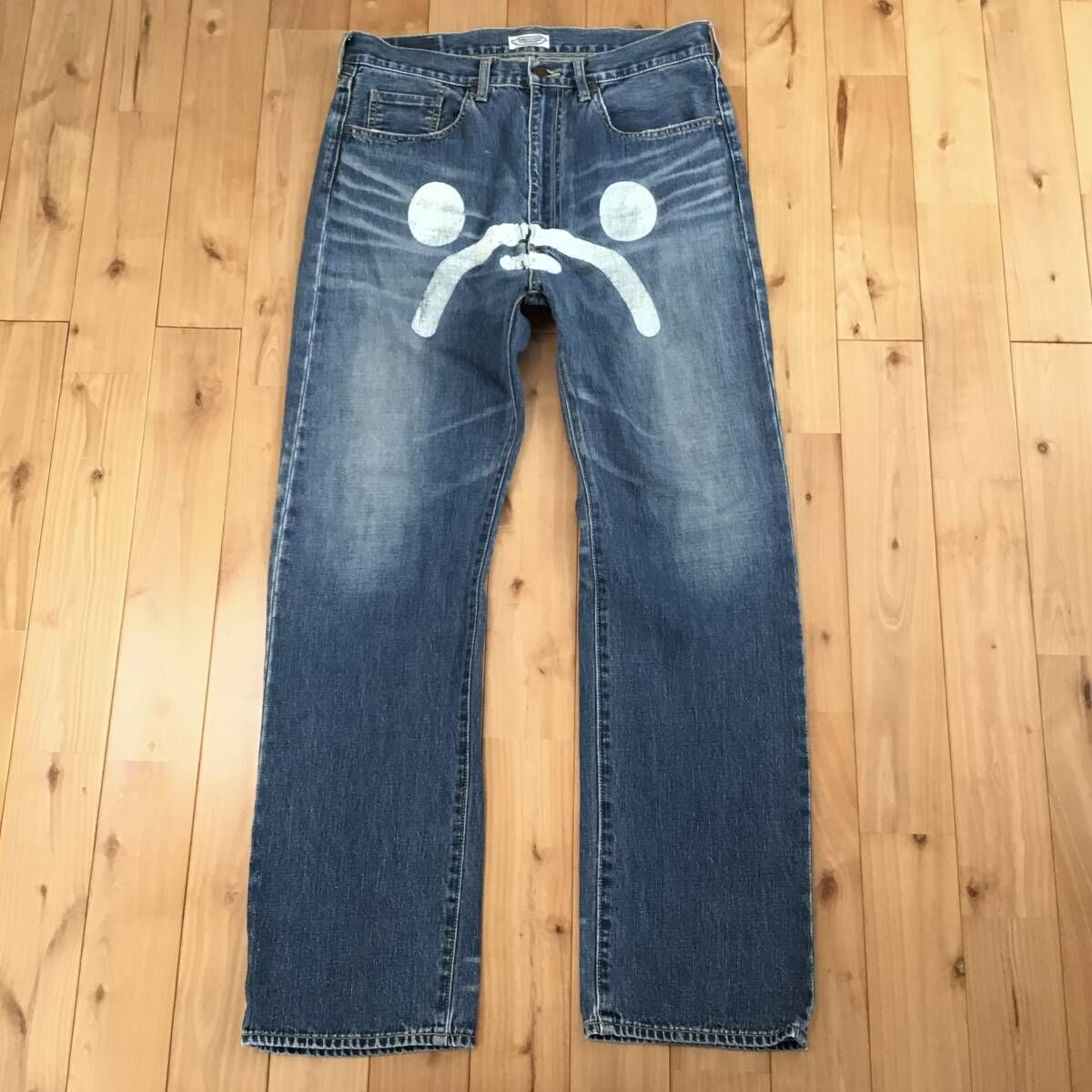 bape milo denim　エイプ　べイプ　マイロ　デニム　ジーンズ MILO DENIM PANTS BAPE® KIDSよりBABY MILO® の表情がキュートに