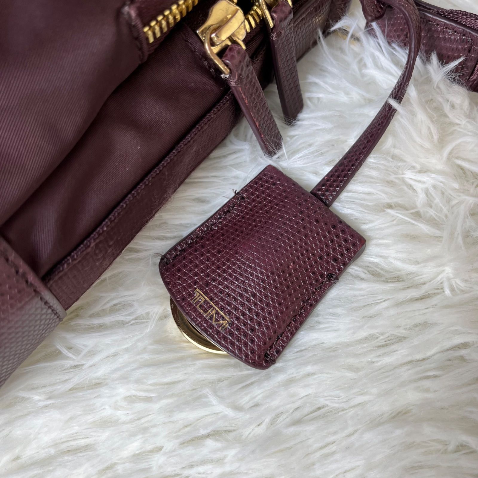 VOYAGEUR 「アデラ」クロスボディ｜TUMI(トゥミ)公式サイト | TUMI 未