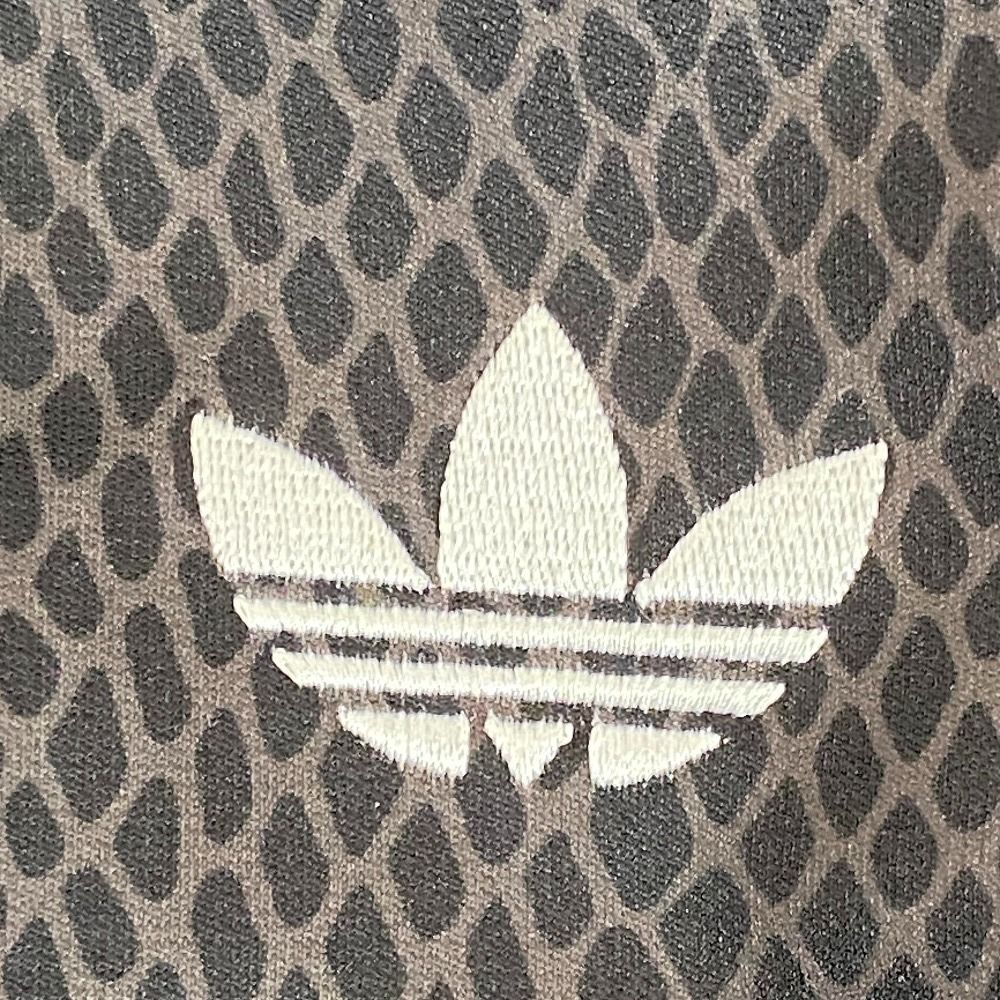 トラックトップ