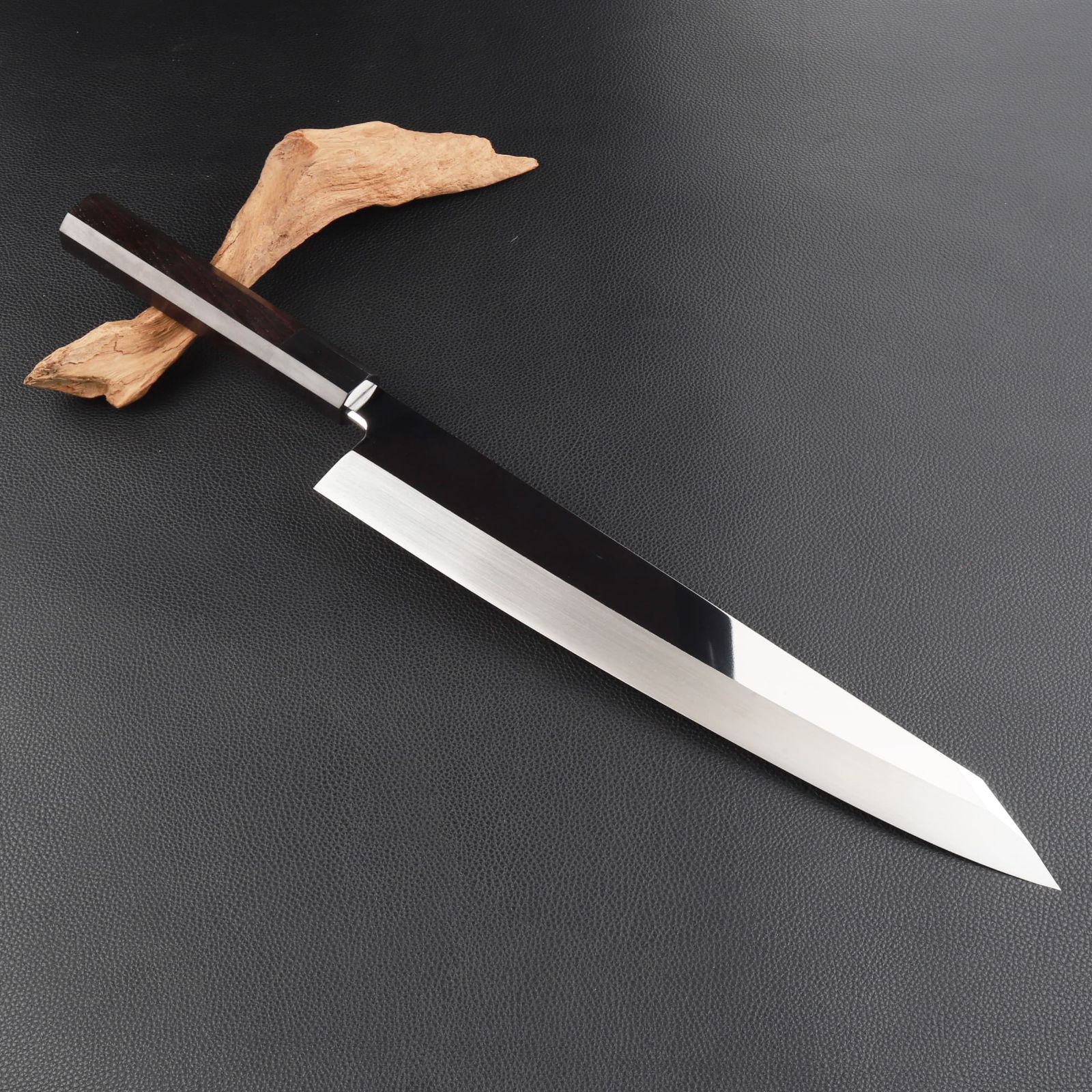 勘所型牛刀 尺 刃渡り300mm 片刃 通常鏡面仕上げ 本刃付け 黒檀黒水牛角八角柄 和牛刀 洋包丁 刺身包丁