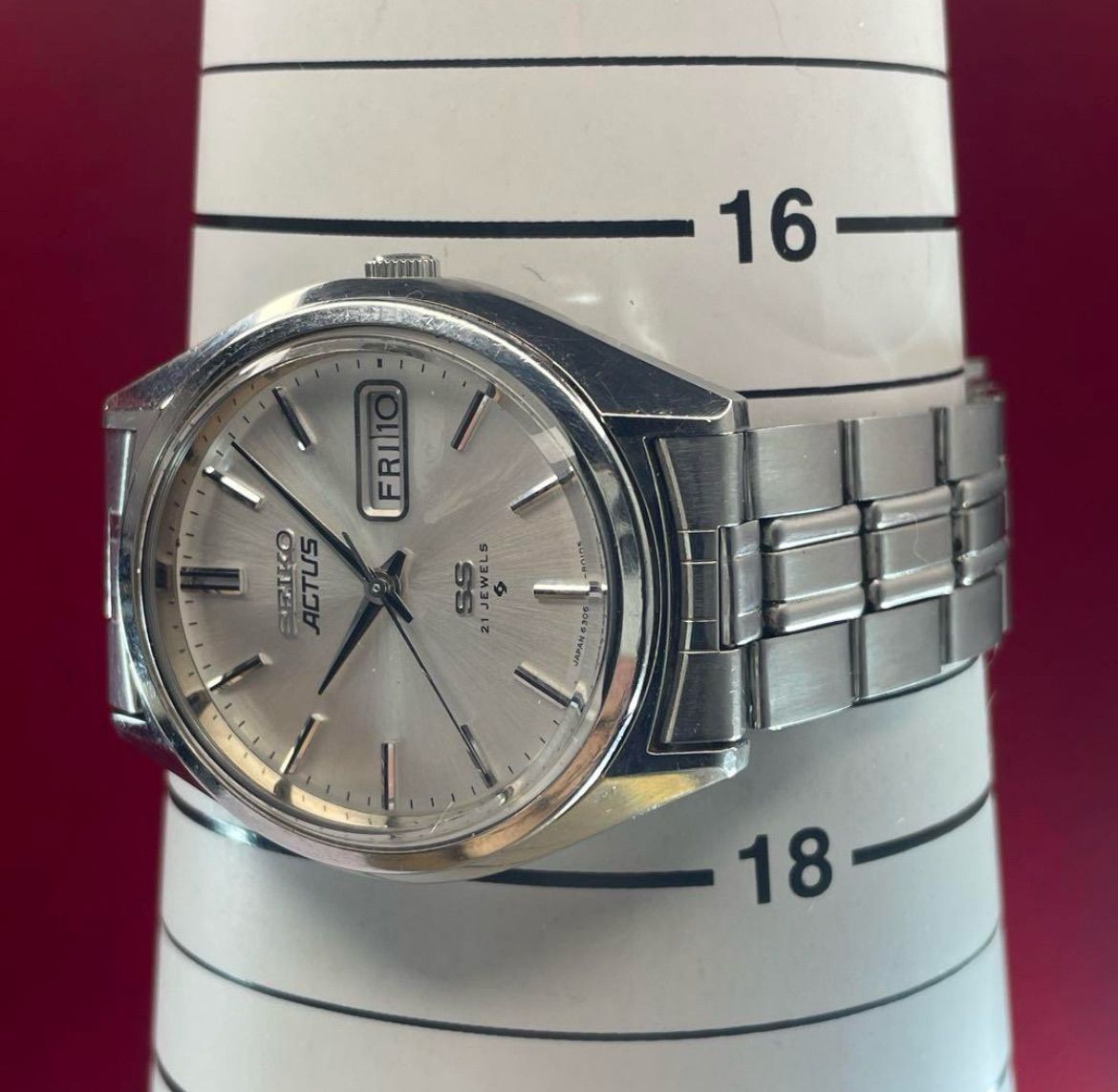 純正SSブレス 70s SEIKO ACUTUS 風防新品 自動巻 腕時計 純正SSブレス 70s SEIKO ACUTUS 風防新品 自動巻 腕時計 - メルカリ