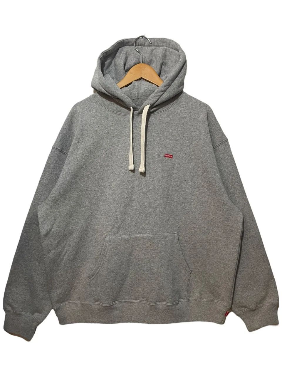新品 23AW SUPREME Small Box Hooded Sweatshirt 灰 XL シュプリーム 新品 23AW SUPREME Small Box Hooded Sweatshirt 灰 XL シュプリーム