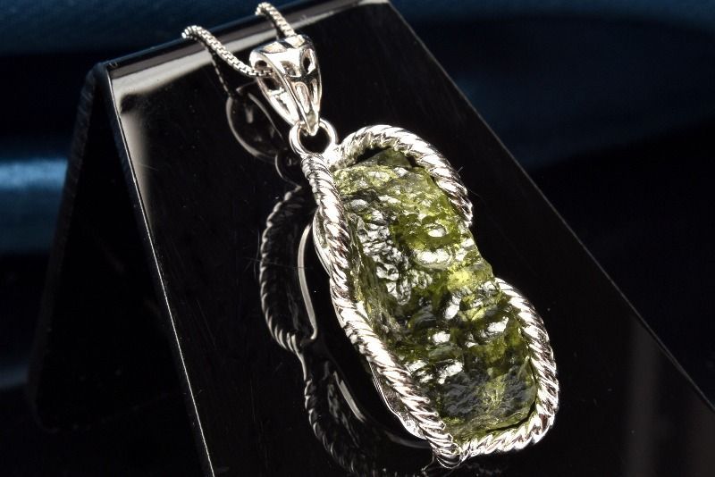 モルダバイト　大玉　9.4ミリ モルダバイト 大玉 9.4ミリ モルダバイト ブレスレット