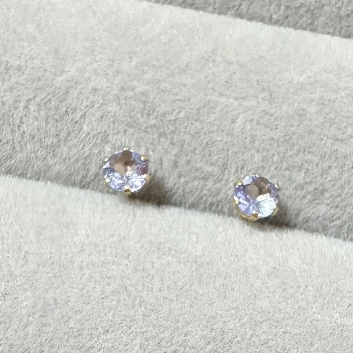 K18 天然タンザナイト ピアス 小粒 華奢 上品デザイン 18金