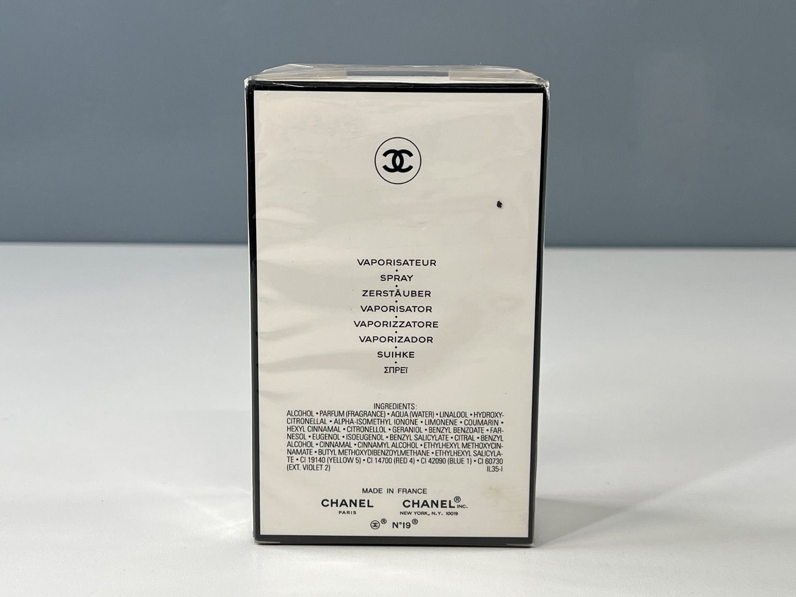 ☆フィルム付き 未開封品 CHANEL N°19 POUDRE EAU DE PARFUM