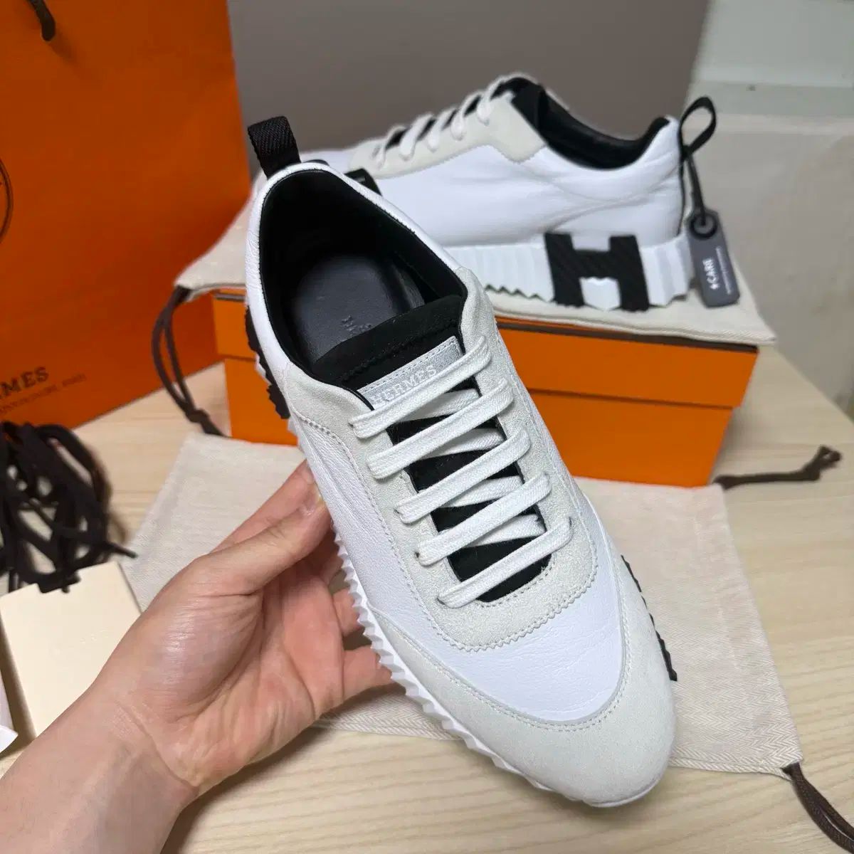 39 HERMES(エルメス) バウンシング スニーカーズ - メルカリ