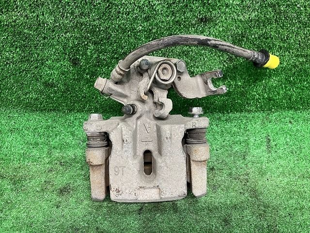 スイフト ZD83S 右リアキャリパー XRリミテッド カメラパッケージ 4WD 55401-52R00 ZWP