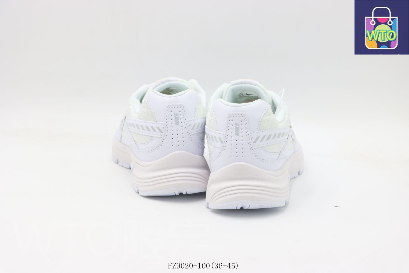 現行販売中❗️Nike FZ9020-100 ホワイト スニーカー s-l1200.png