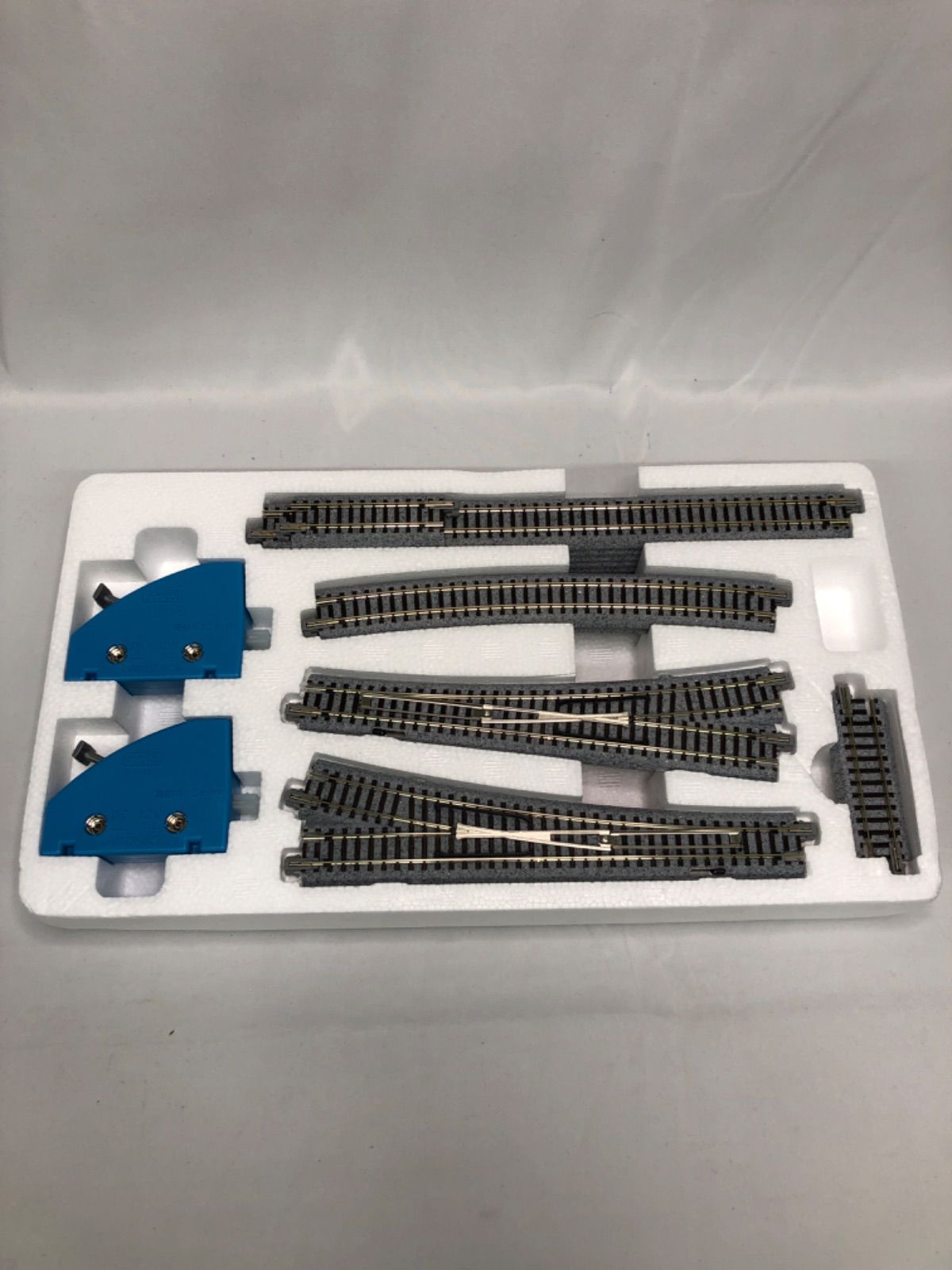 KATO ポイントセット W057 KATO Nゲージ 島式ホーム用待避線電動ポイントセット V1 20