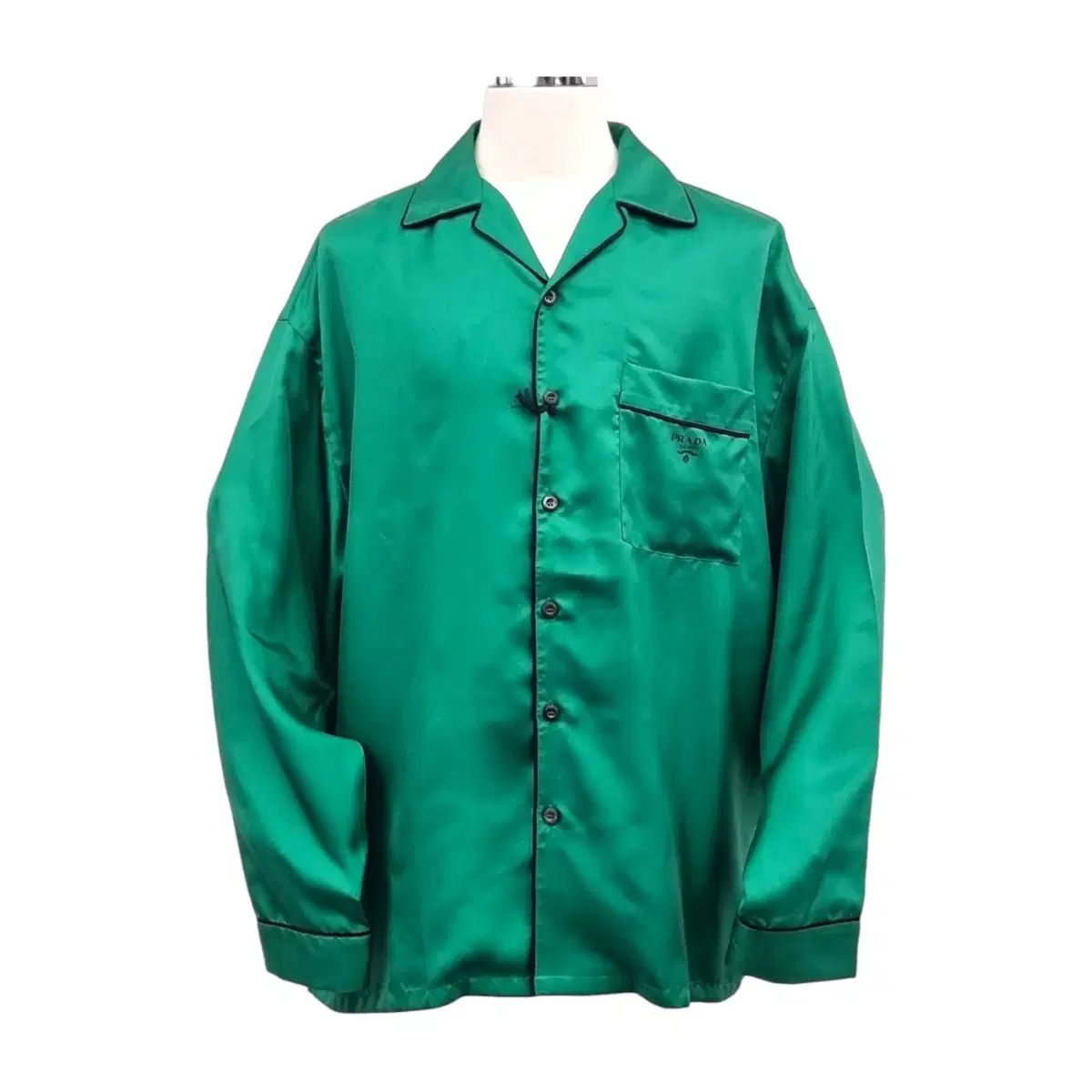 L 未使用 PRADA(プラダ) シルク ツイル シャツ エメラルド 緑 L 未使用 PRADA(プラダ) シルク ツイル シャツ エメラルド 緑