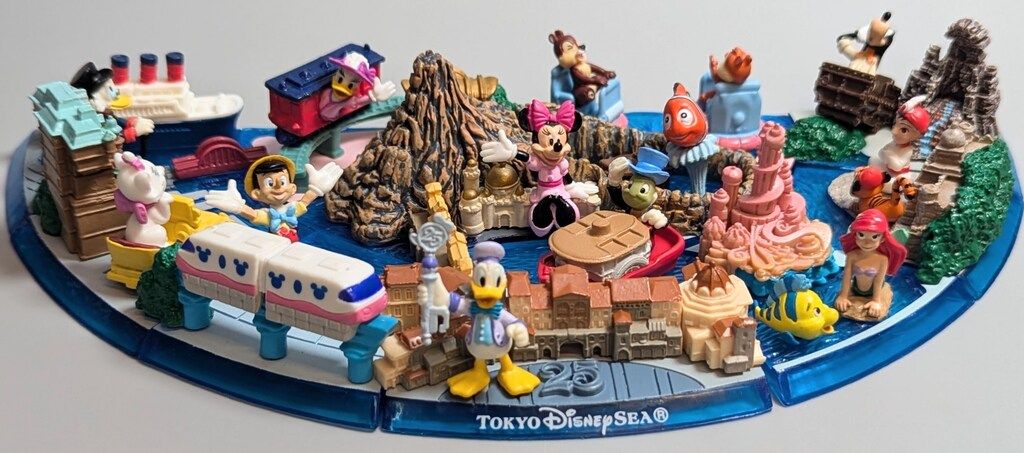 コカ・コーラ TDLu0026TDSジオラマフィギュア ローソン限定 ディズニーシ-12種セット/TDR25周年記念 25周年