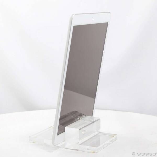 〔 品〕 iPad 第8世代 32GB シルバー MYLA2J A Wi-Fi 258