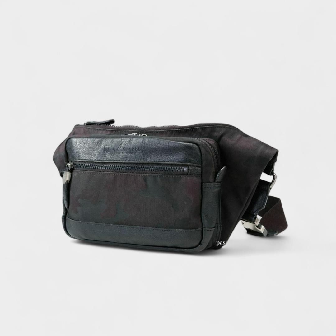 バーバリー ブラックレーベル ボディバッグ 迷彩 カモ柄 ブラック 革