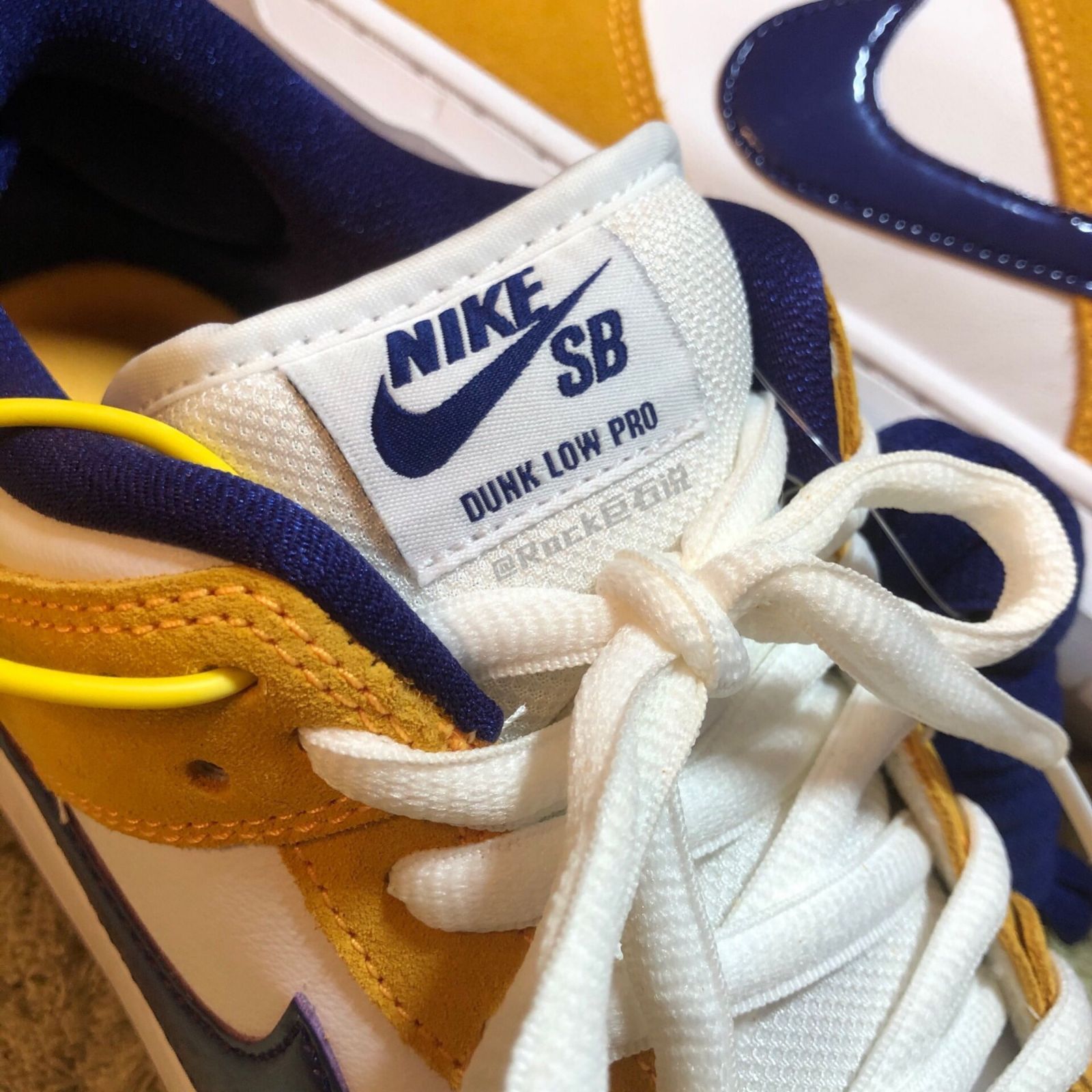 NIKE ナイキ SB DUNK LOW ナイキSBダンクロー レーザーオレンジ BQ6817-800