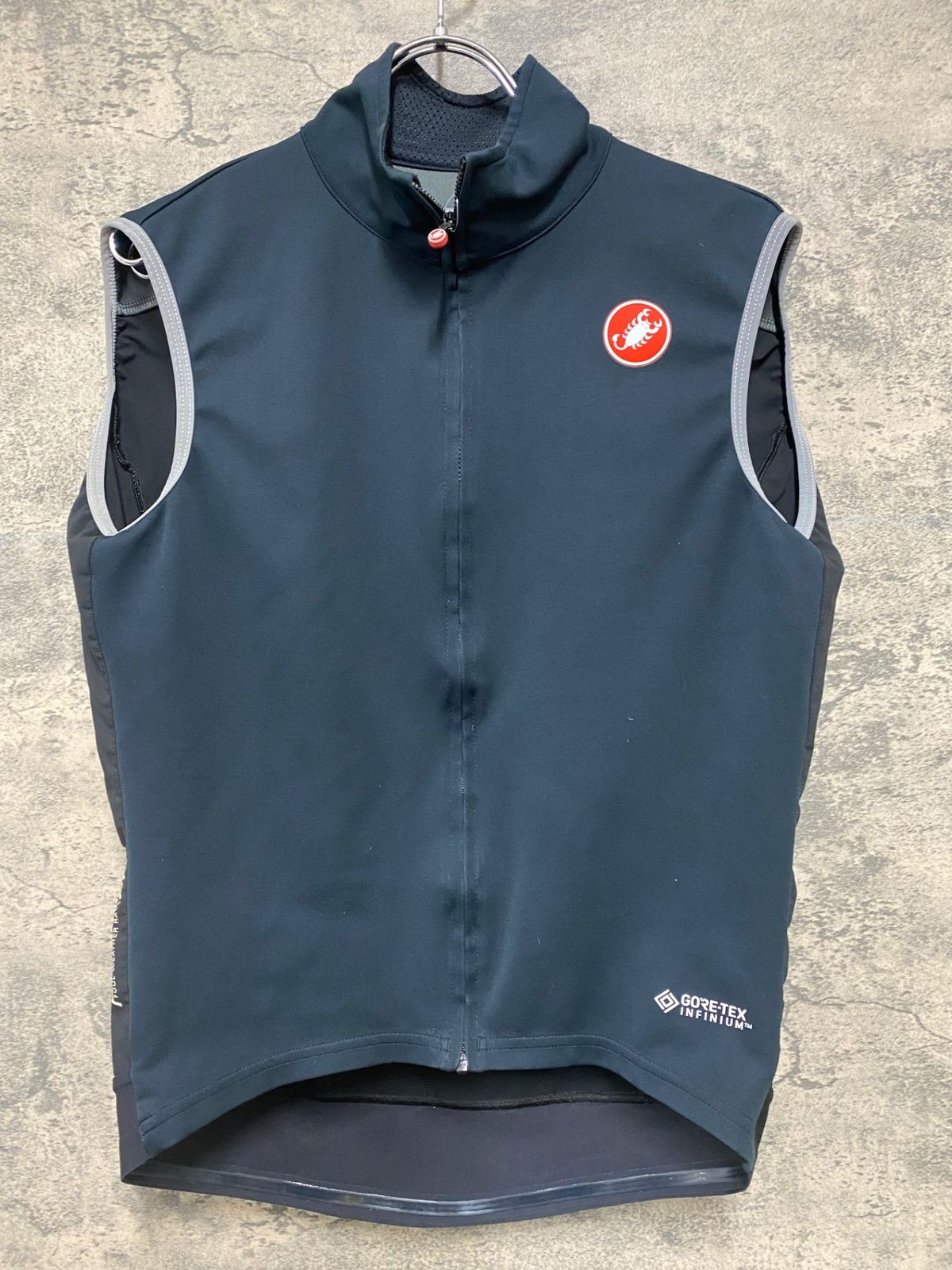 JG410 カステリ CASTELLI ROSSOCORSA サイクルベスト ジレ 黒 L