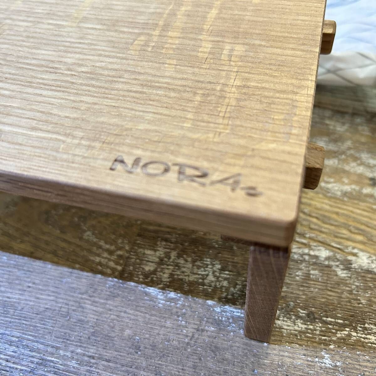 美品 ノラズ NORAs オラオラS ミニテーブル ソロテーブル ウッド ガレージ キャンプ アウトドア 美品 ノラズ NORAs オラオラS ミニテーブル ソロテーブル ウッド