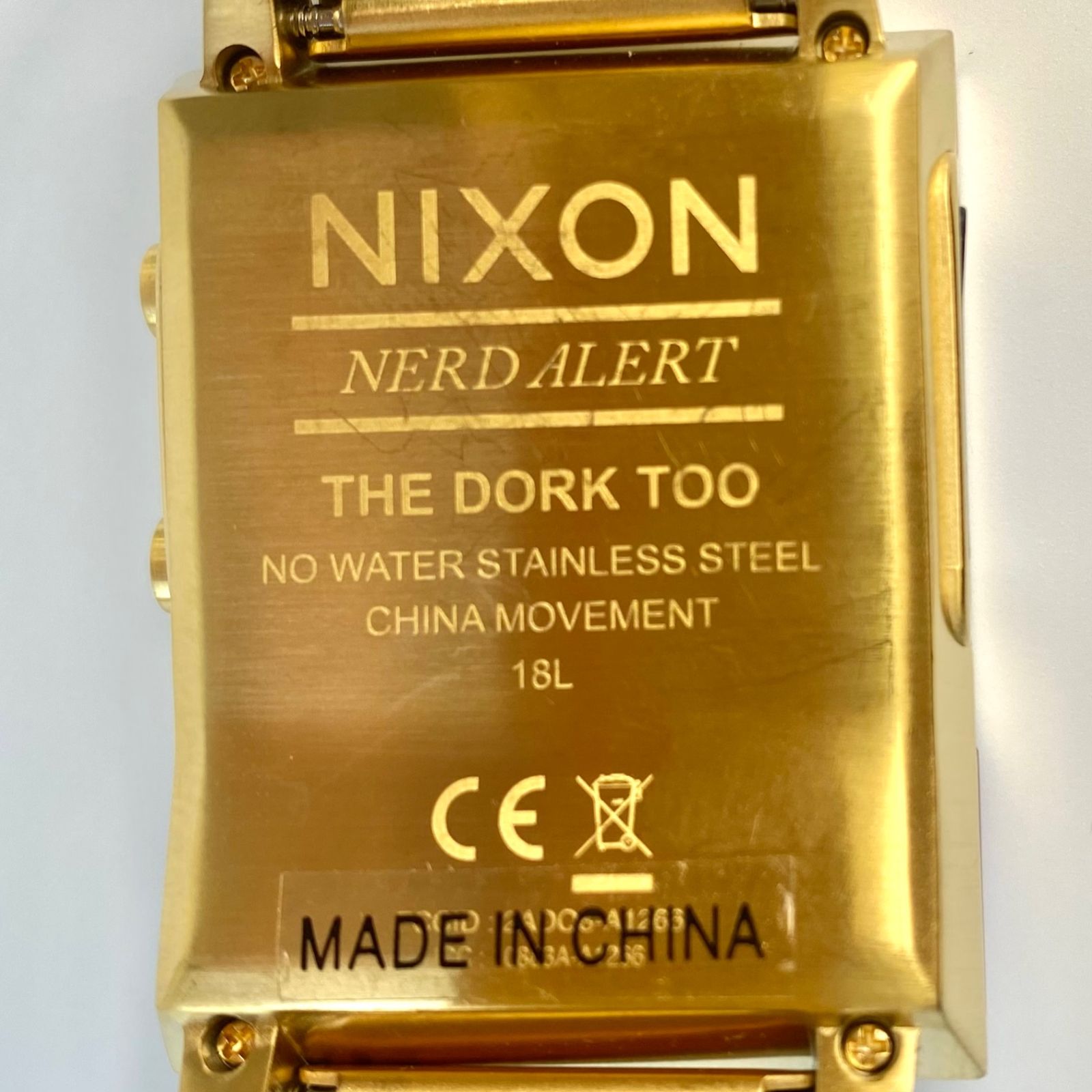 ニクソン NIXON A1266 502 ドークトゥー DORK TOO クォーツ 充電式