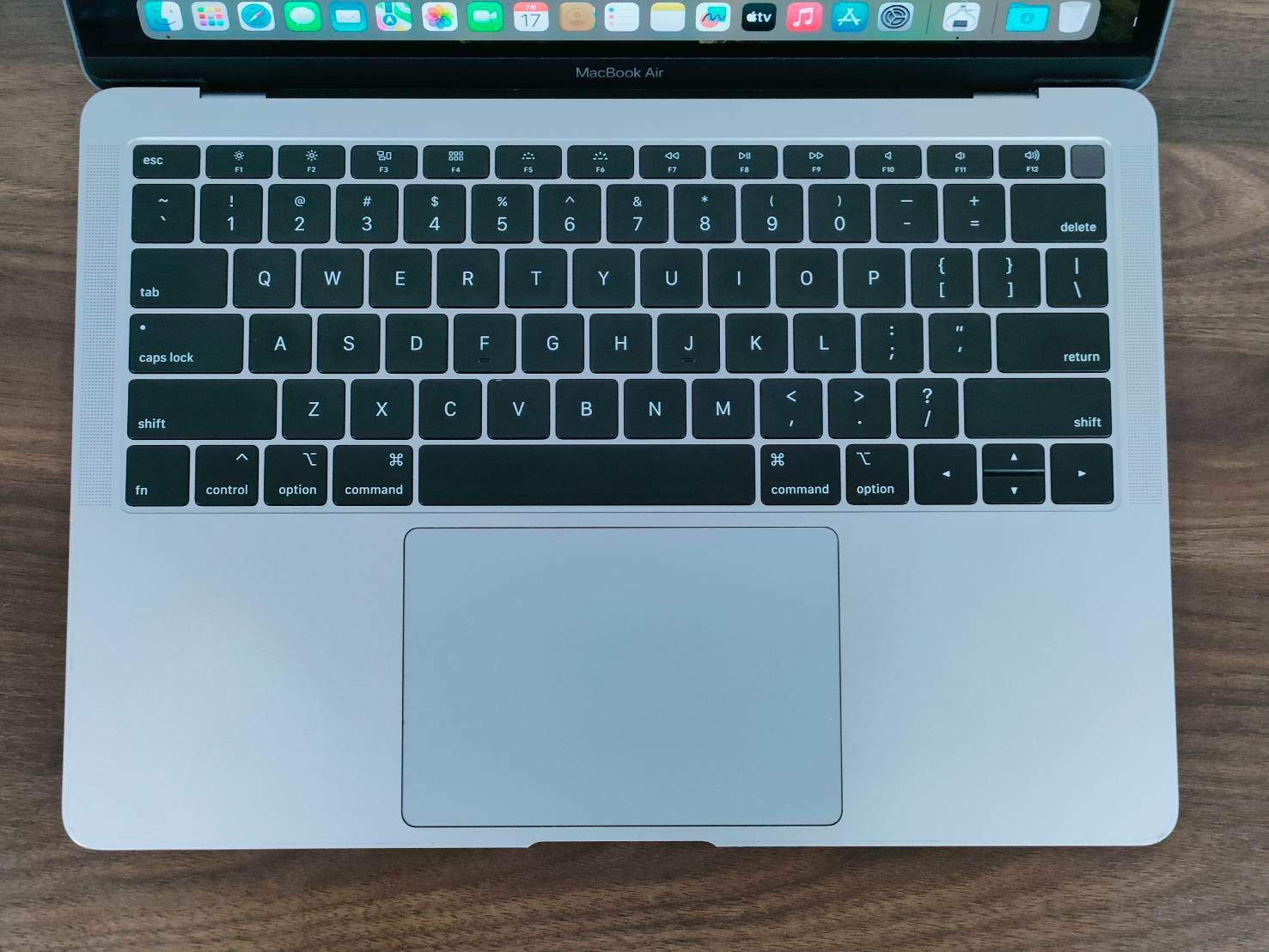 MacBook Air 2108 13インチ Core i5 128G 良品 USキー スペース