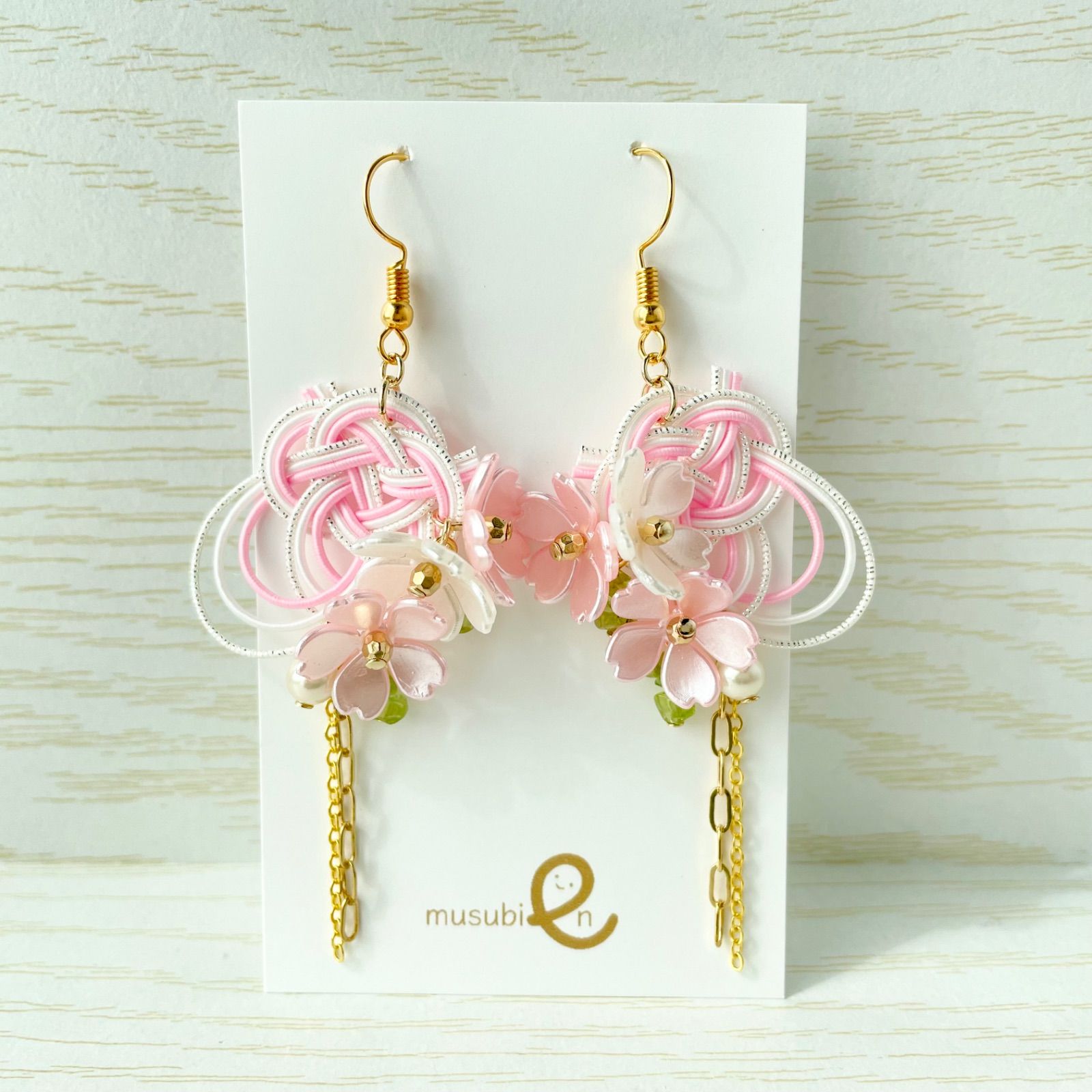 422】ハンドメイド 水引 ピアス イヤリング 春物 桜 フラワー 花びら 