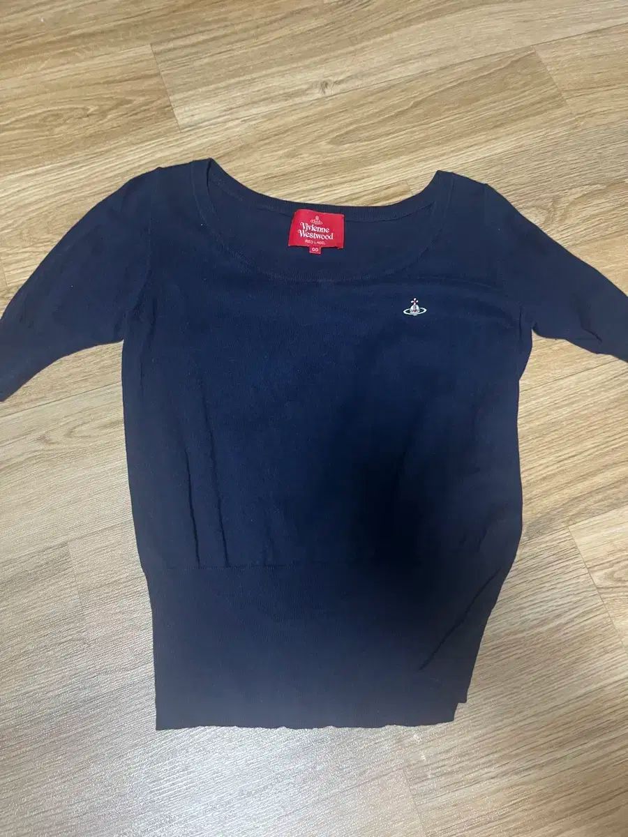 Vivienne Westwood(ヴィヴィアン・ウエストウッド) レッド